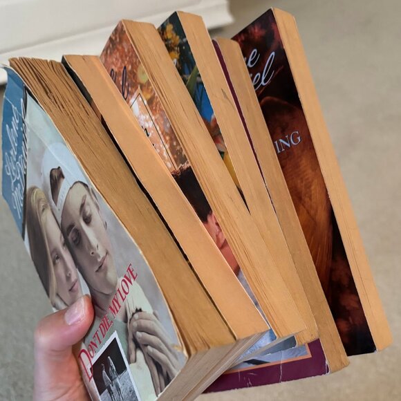 Lurlene McDaniel Paperback Books (SET OF 6!) - Picture 9 of 11